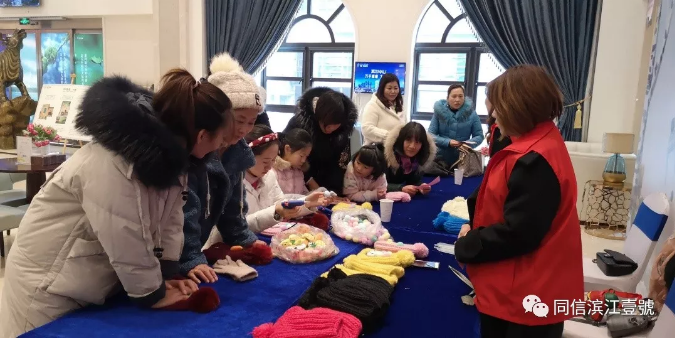 一帽在手，美貌加倍，濱江壹號手作課堂暖心相伴