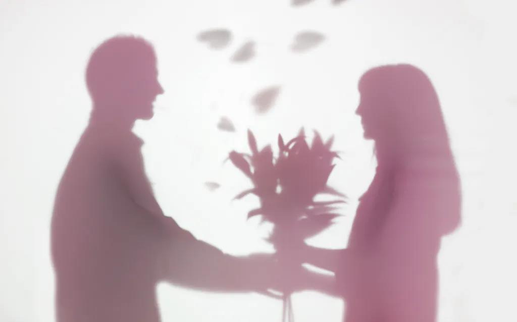 河岸邊，水云處，一生摯愛，城熟可期！